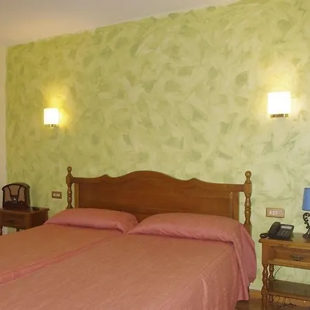 Szálloda La Casona De Jovellanos 2*