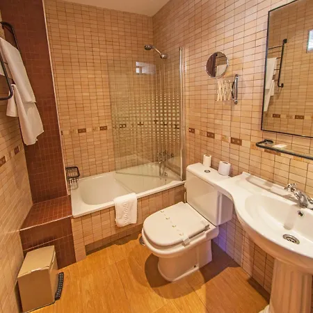 La Casona De Jovellanos Szálloda 2*