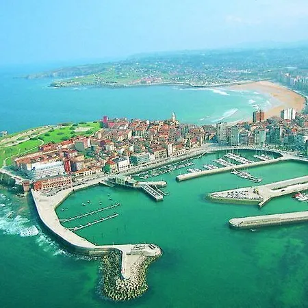 La Casona De Jovellanos 2*