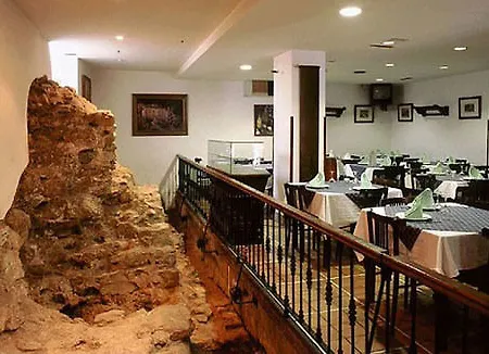 La Casona De Jovellanos 2* Хіхон