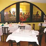 Hotel La Casona De Jovellanos 2*