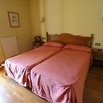 La Casona De Jovellanos 2*