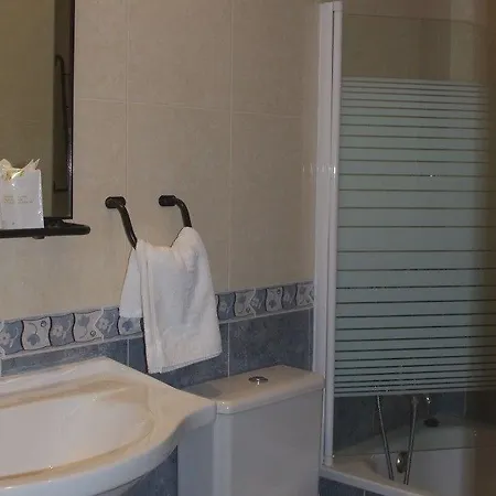 Hotell La Casona De Jovellanos