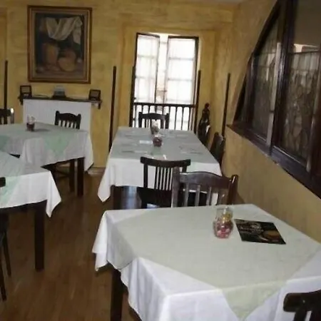 Hotell La Casona De Jovellanos