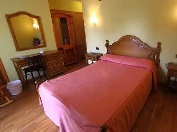 Hotell La Casona De Jovellanos
