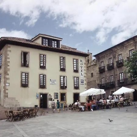 La Casona De Jovellanos 2*