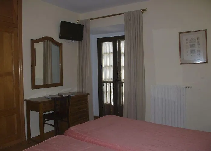 La Casona De Jovellanos 2*