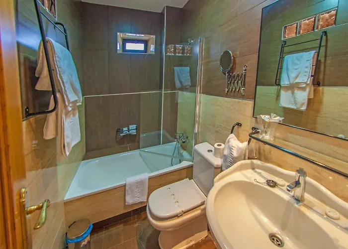 Hotell La Casona De Jovellanos Gijón