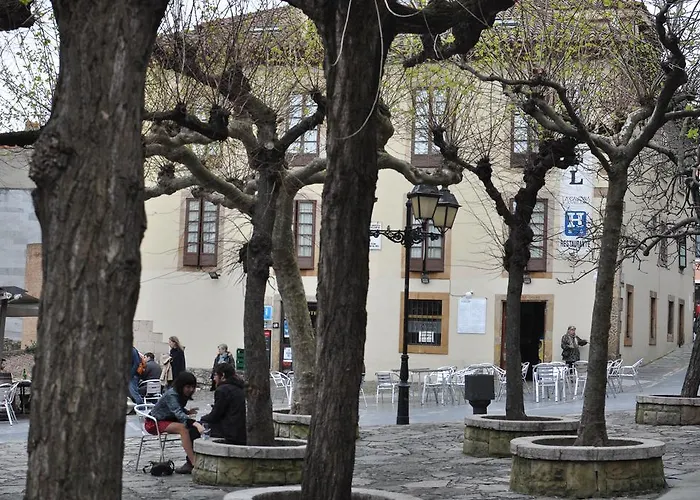 La Casona De Jovellanos 2*