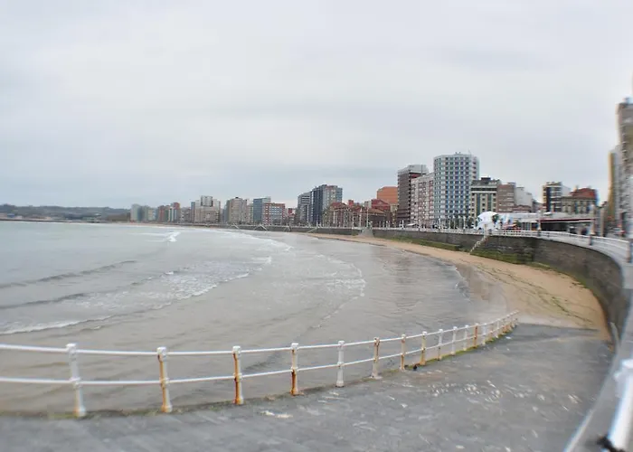 Hotell La Casona De Jovellanos 2*