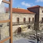 La Casona De Jovellanos 기욘